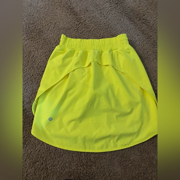 Lululemon Hotty Hot High-Rise Skirt Highlight Yellow - Picture 5 of 5
